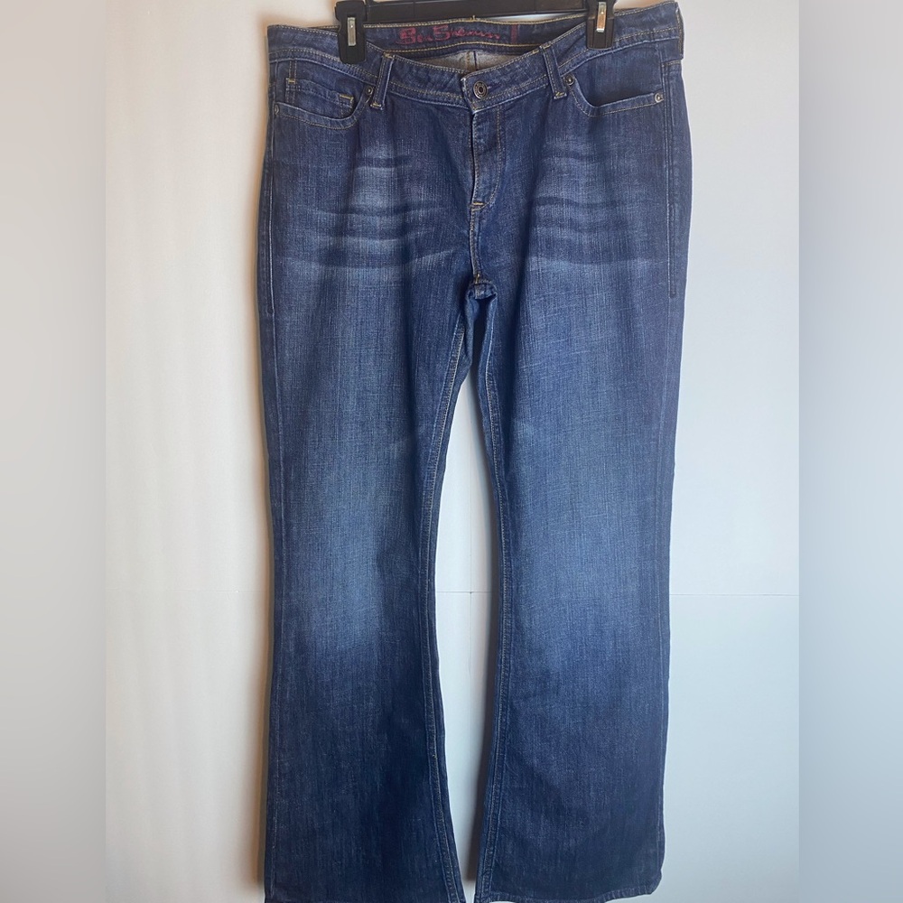 Ben Sherman made in india color j60 nice boot cut jeans in size 34 32